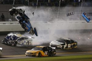 daytona 500 crash